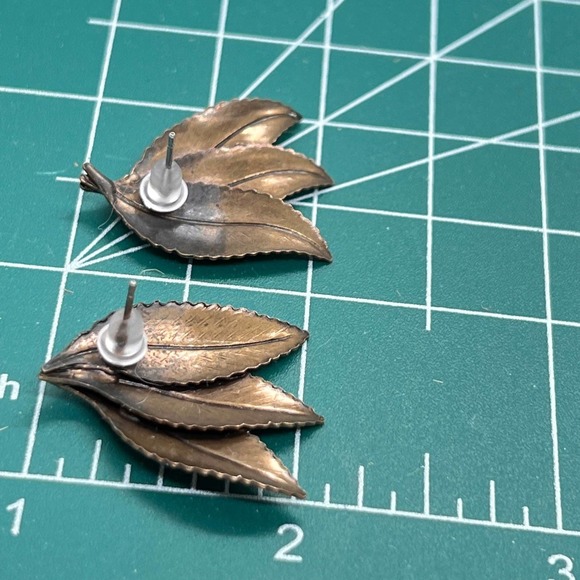 Metal Enamel Leaf Post Earrings Neutral Fall Autumn Colors - Picture 6 of 6